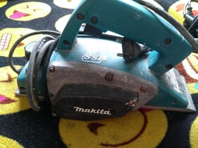 Plaina makita