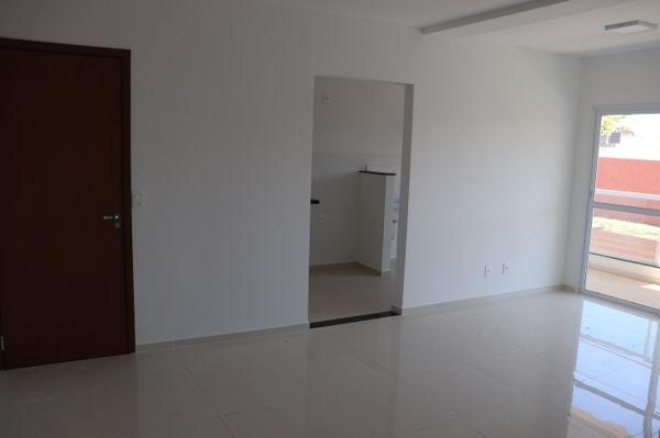 Apartamento com 3 quartos no Condomínio Residencial Lakeside - Bairro Residencial Itaipu - Foto 7