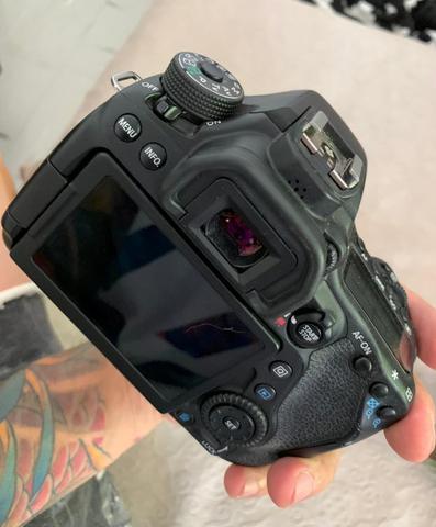 Canon 80D com capa camuflada - Foto 4