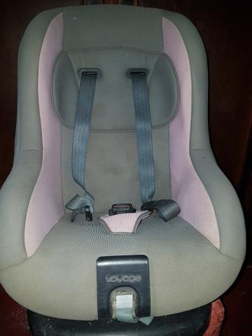Cadeirinha feminina automotiva