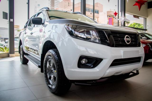 NISSAN FRONTIER ATTACK 2.3 BITURBO 4X4 AUT - Foto 2