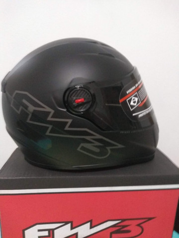 Capacete Top FW3 Classic Premium (viseira extra fumê) - Foto 17