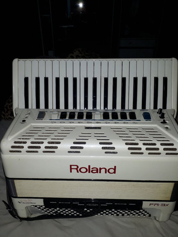 Acordeom Roland FR3X