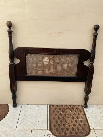 Cama Colonial em Imbuia Maciça de solteiro sem Estrado - Foto 4