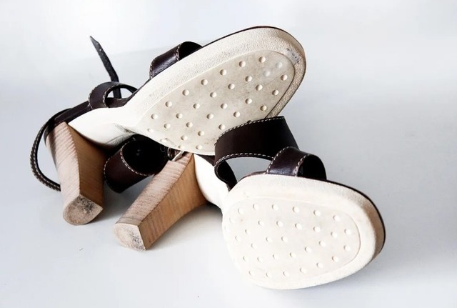 Sandalia Marrom Tods - Foto 3