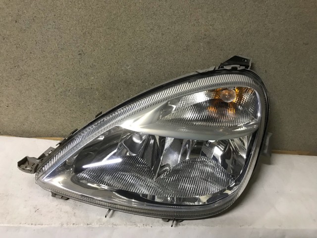 Farol Mercedes Classe A