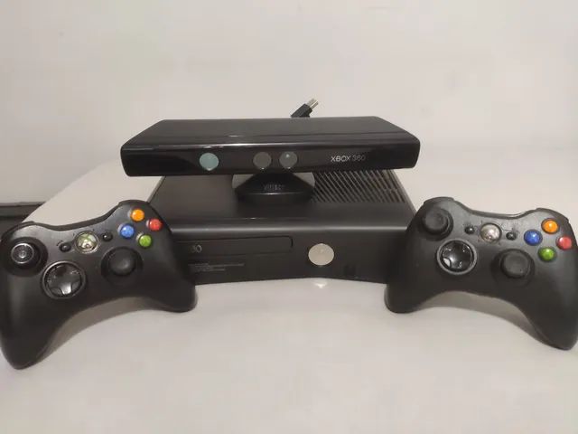 Xbox 360 Desbloqueado Com 2 Controles E 26 Jogos - Desconto no Preço