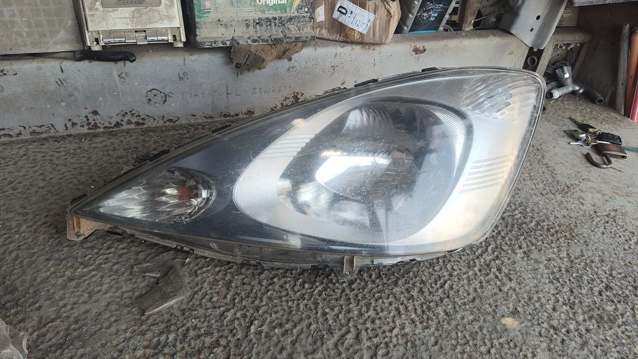Farol Honda Fit 2010 2011 2012 L.E. 