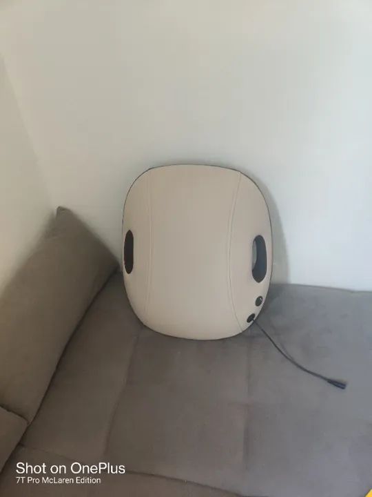 Almofada roller shiatsu elétrica tipo encosto