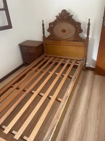 Cama de solteiro com criado mudo - Foto 3