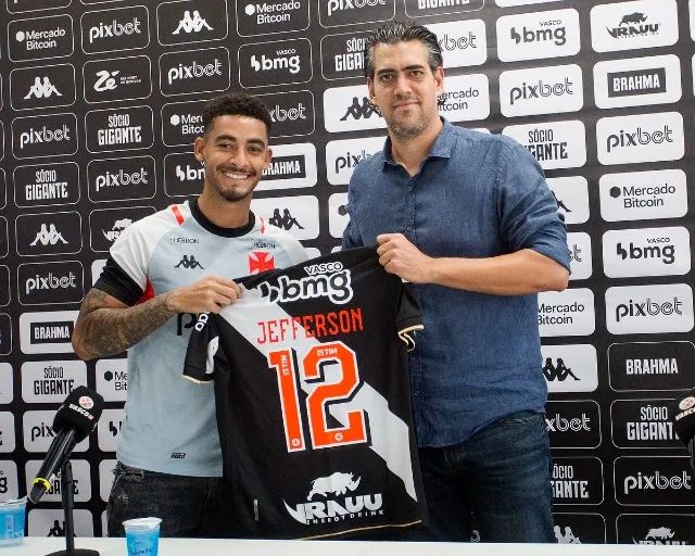 Camisa Oficial de Jogo Vasco Kappa 2023, #12 (Jefferson), tamanho M (53x77cm). Impecável!  - Foto 6