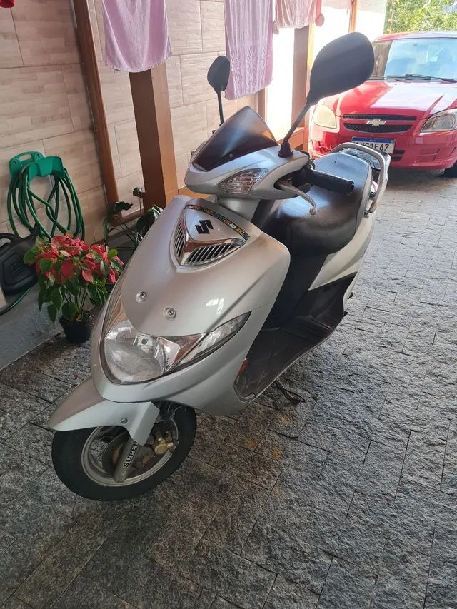 Motos SUZUKI AN no Brasil