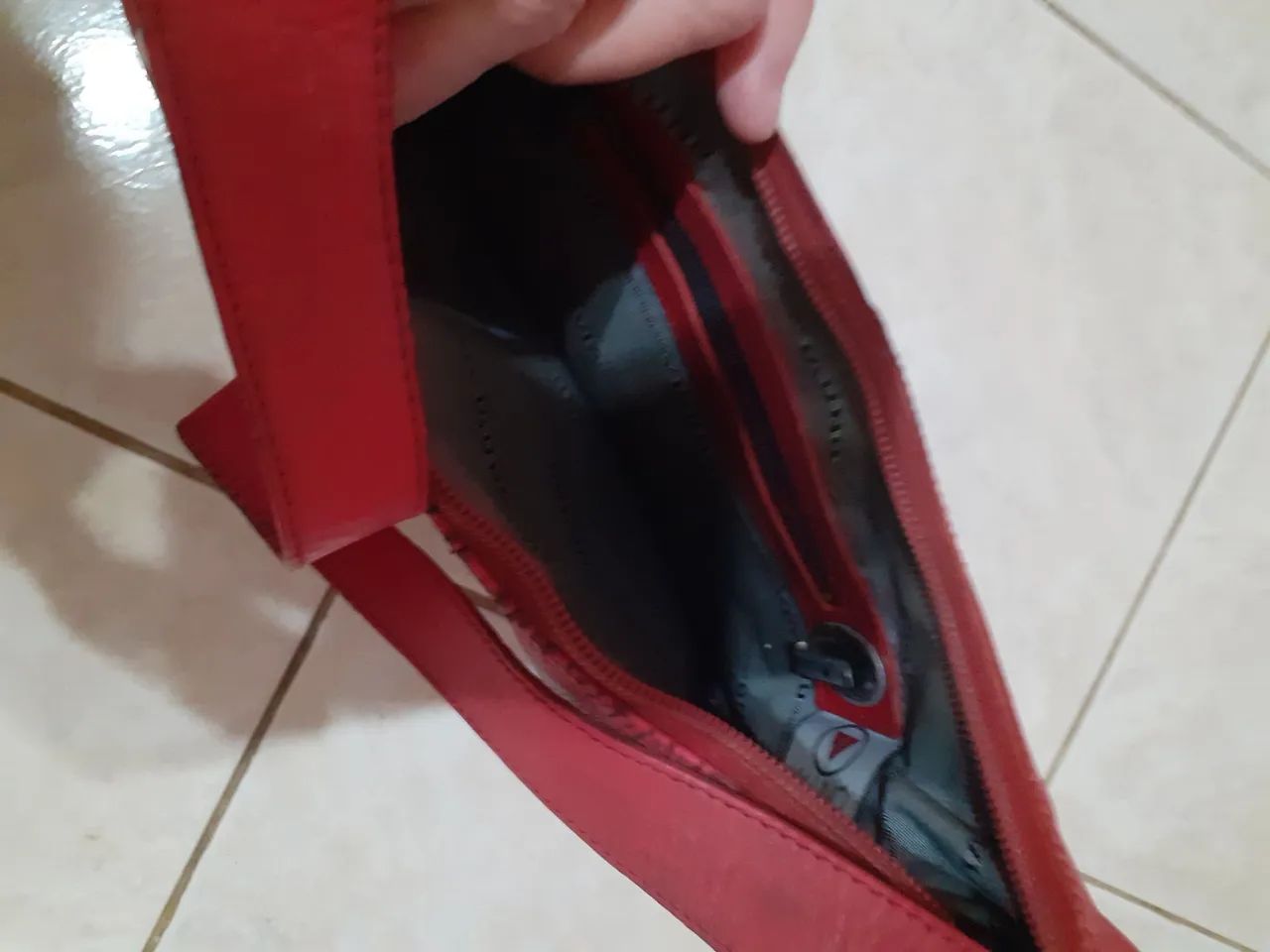 Três  bolsas