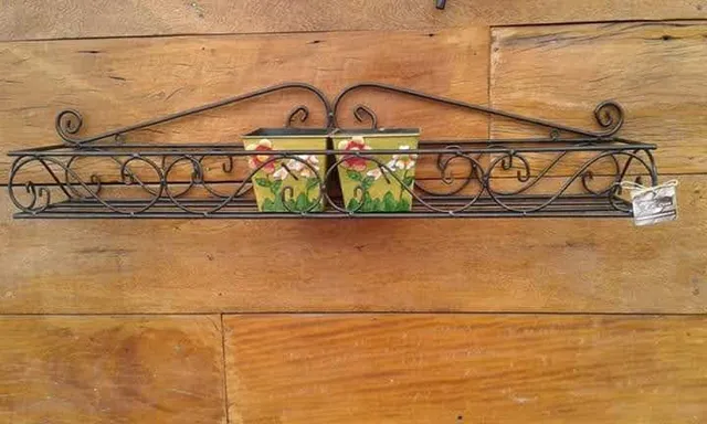 Floreira de parede rústica Ferro