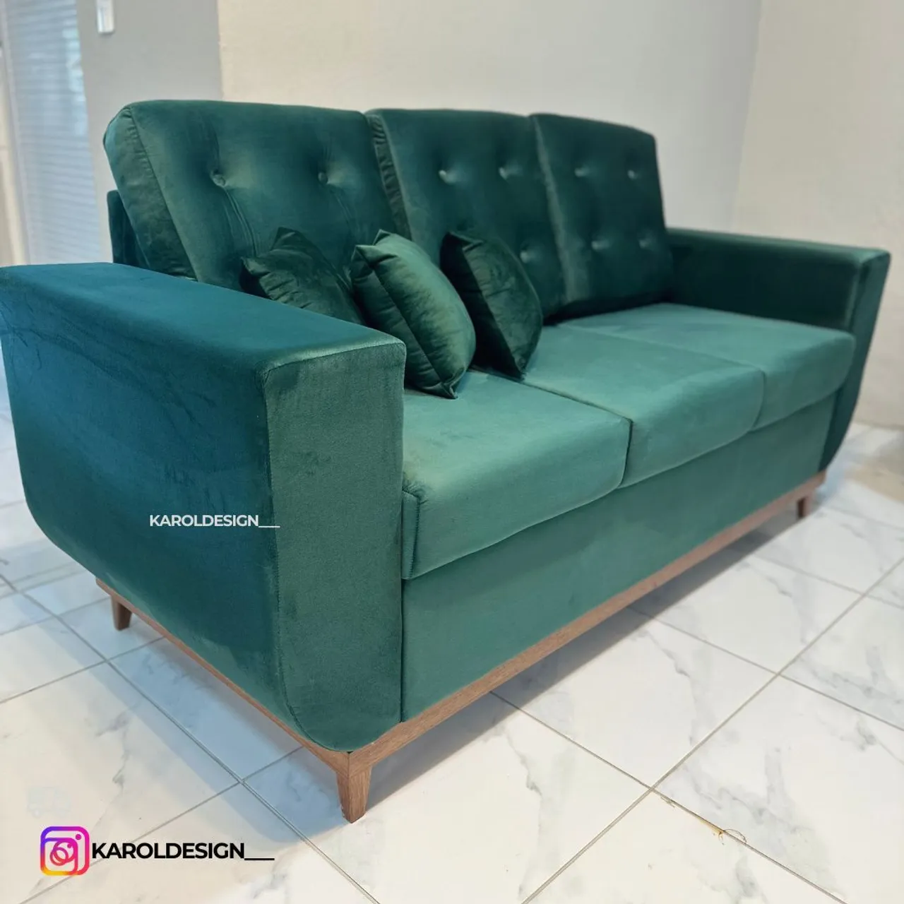 Sofá 3 Lugares c/ base de madeira PROMOÇÃO