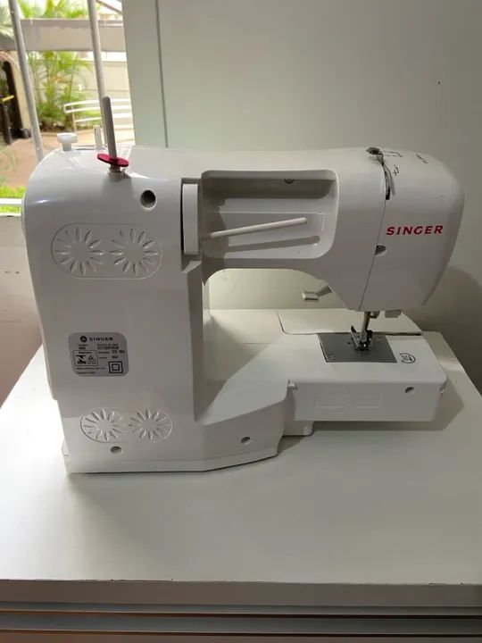 Máquina de Costura Singer Starlet  - Foto 4