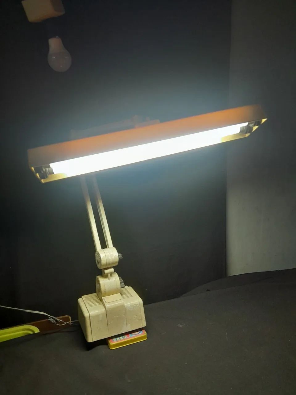 Luminária de Mesa Antiga - Foto 3