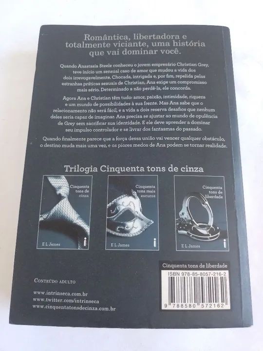 Livro Cinquenta Tons de Liberdade - E.L. James - Foto 3