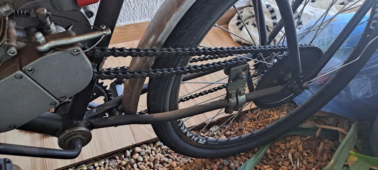 Bicicleta com motor a gasolina - Foto 5