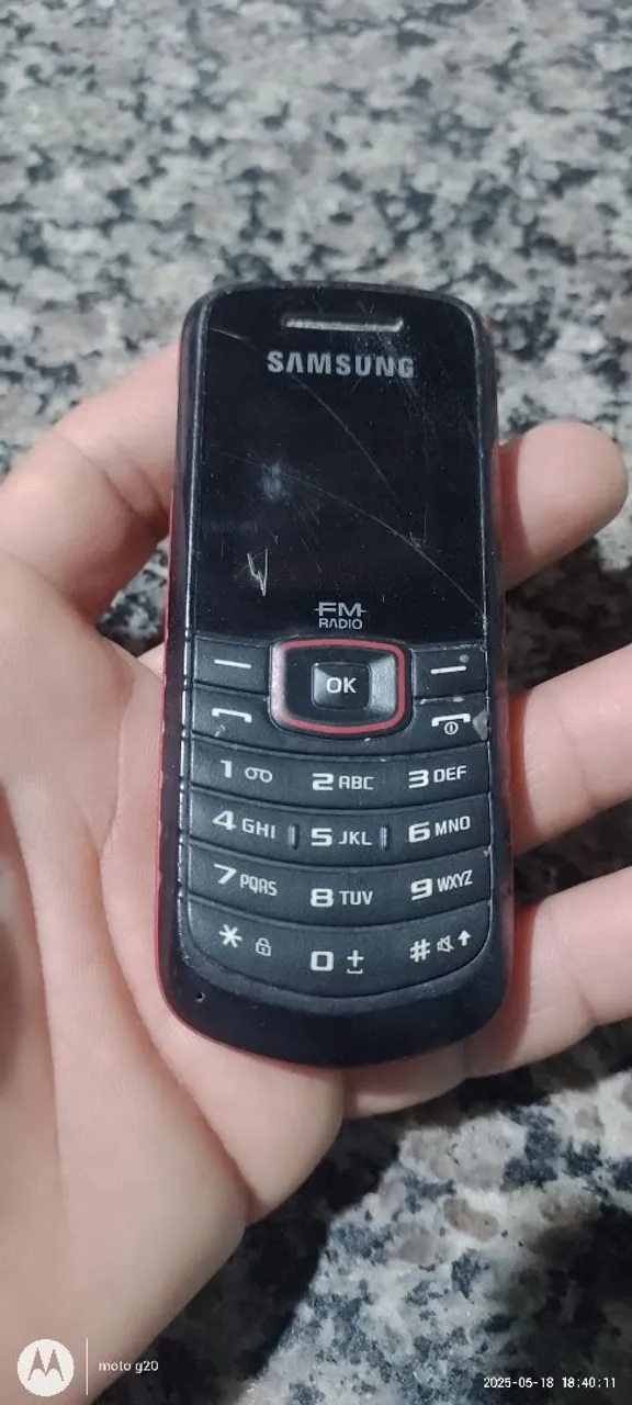 Celular Samsung FM rádio