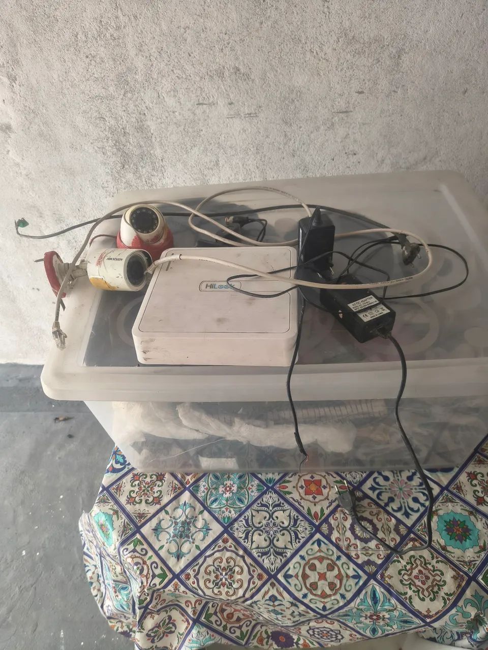 Câmera de segurança hilook com DVR64292685026817120