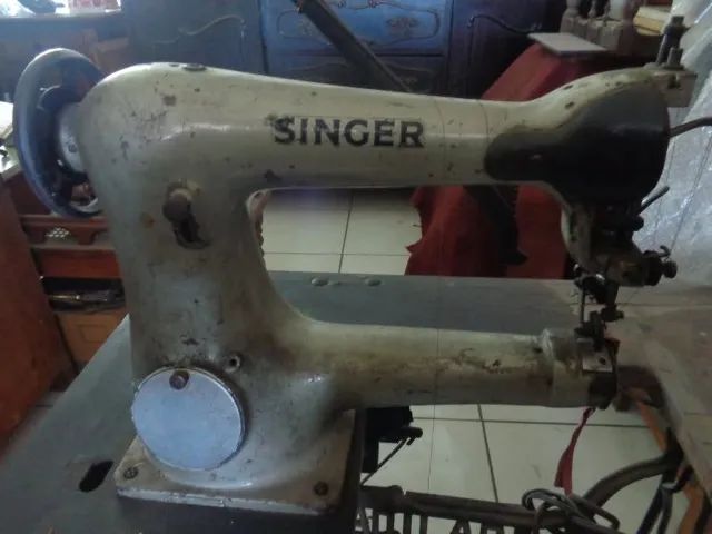 maquina sapateiro antiga funcionando ano de 1952 - Foto 5