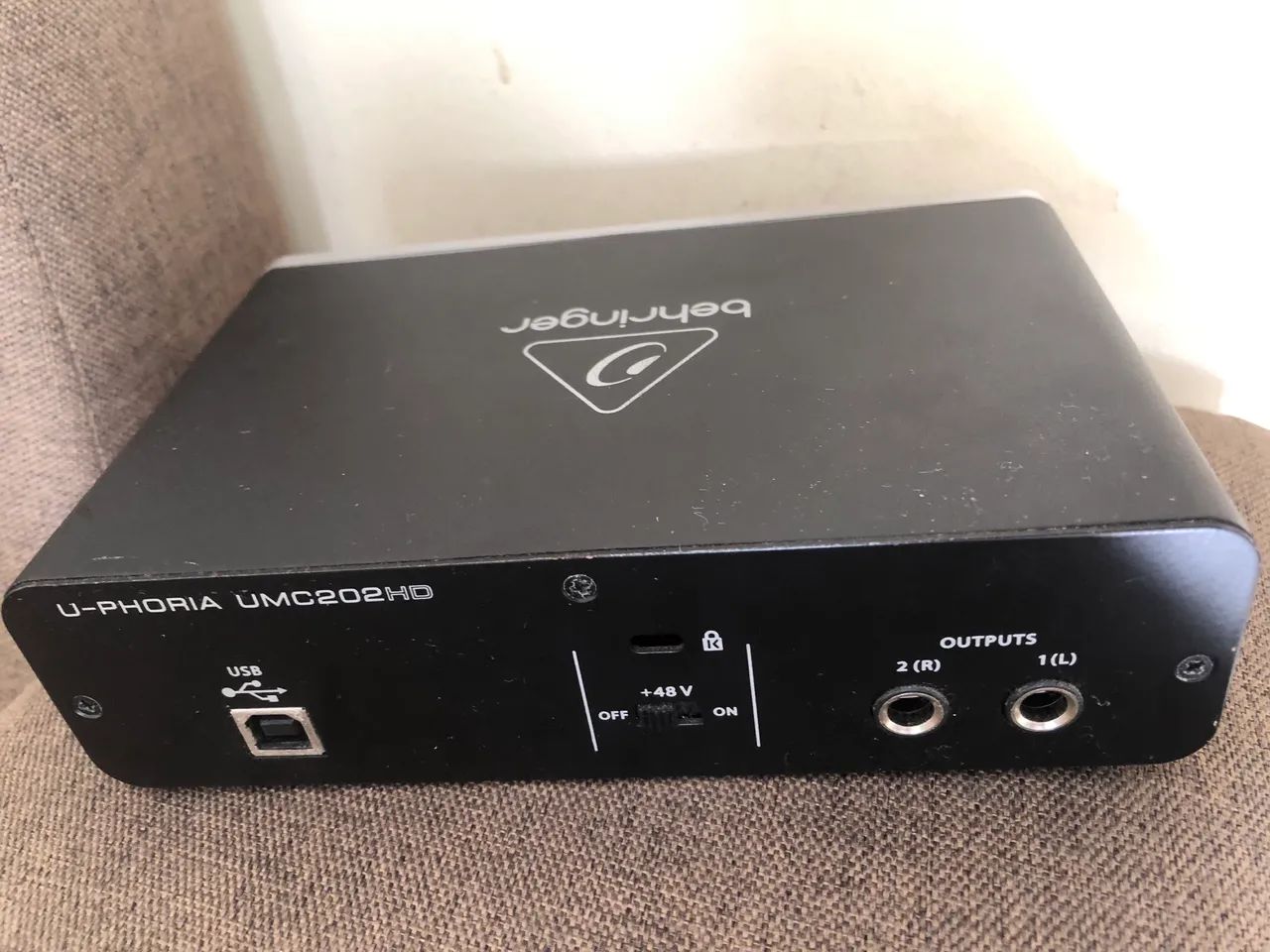 Vendo interface de áudio UMC202hd  - Foto 2