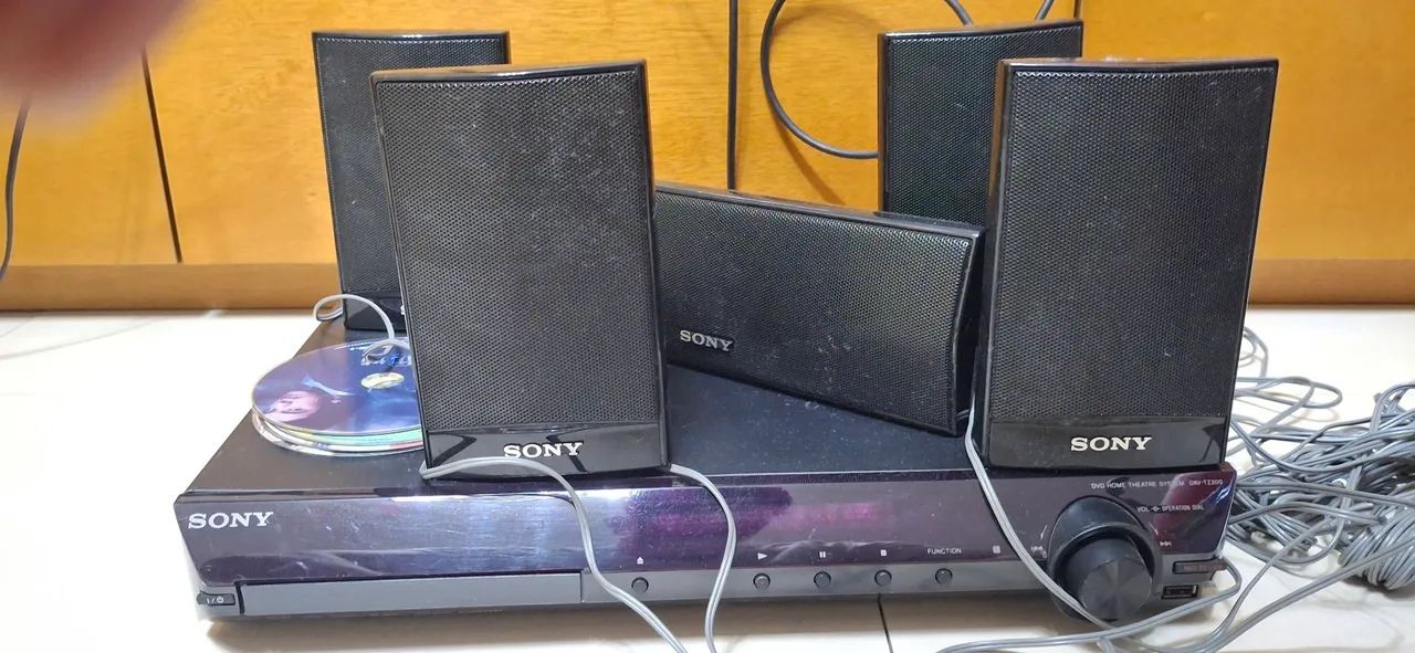 Home theater sony DAV TZ200 DVD