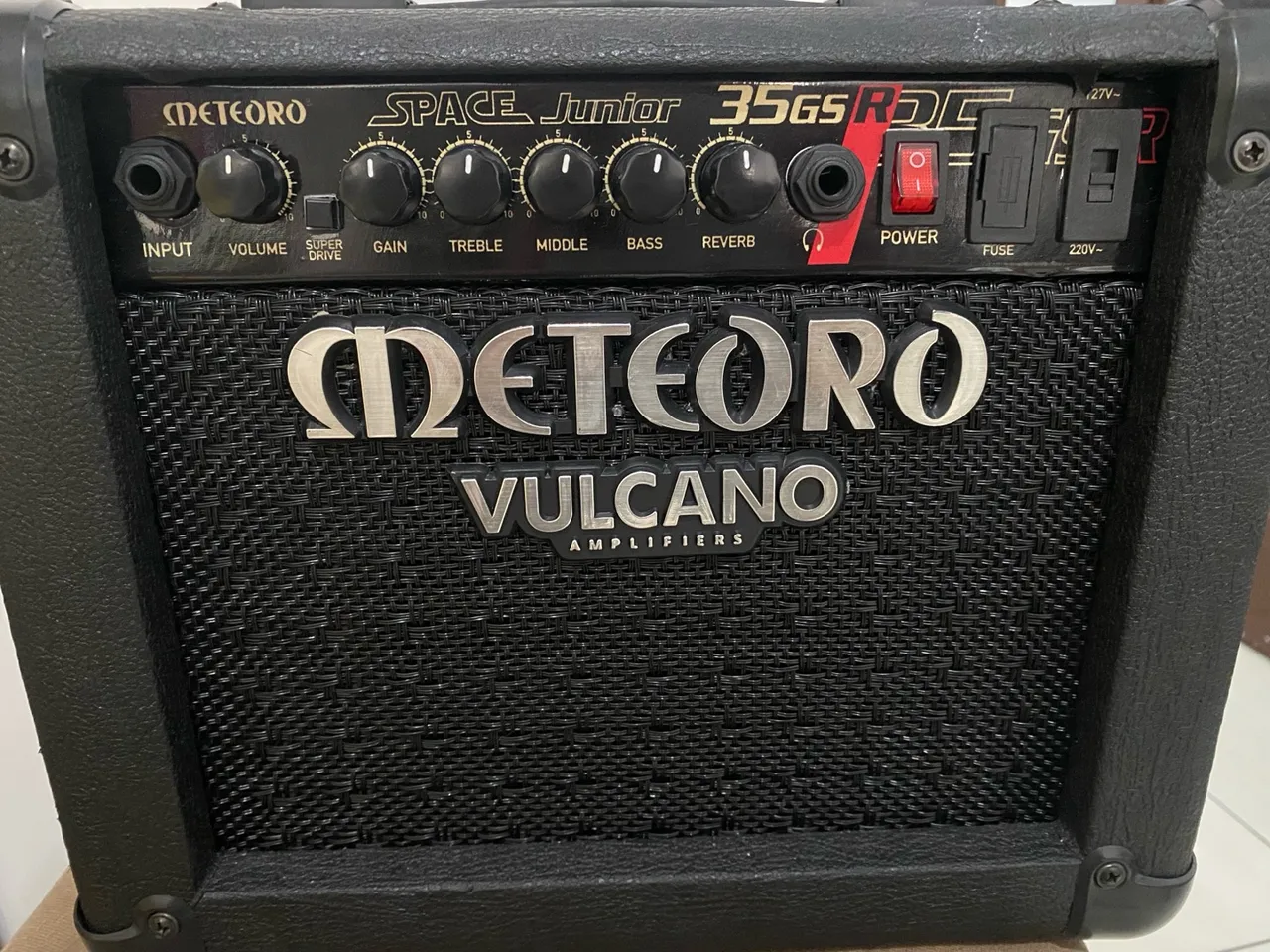 Amplificador de guitarra Meteoro 