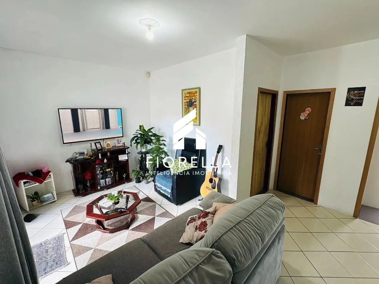 Casa ampla com 03 dormitórios, em Florianópolis/SC - Foto 4