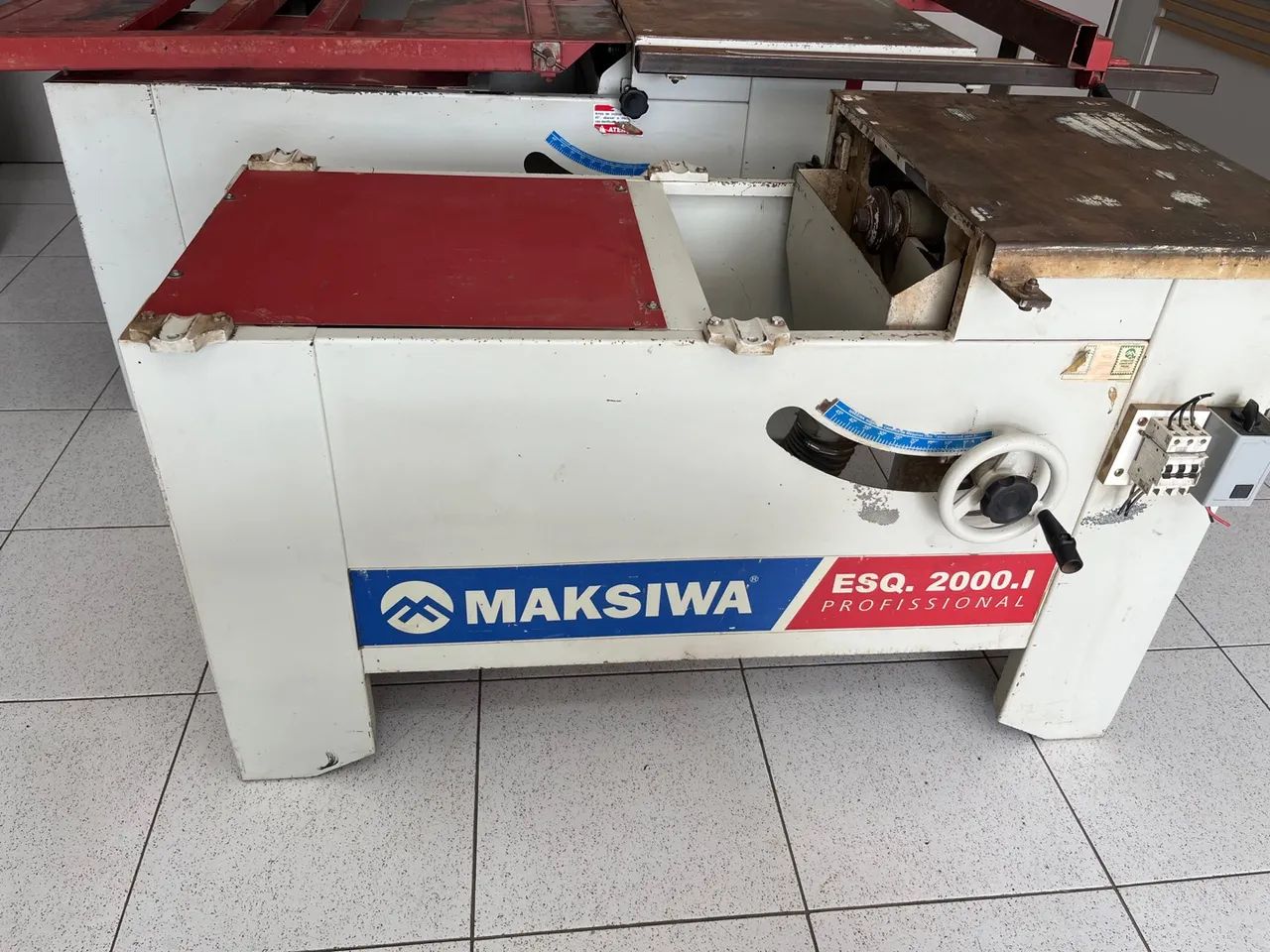 Serra Circular Maksiwa Esq. 2000.1