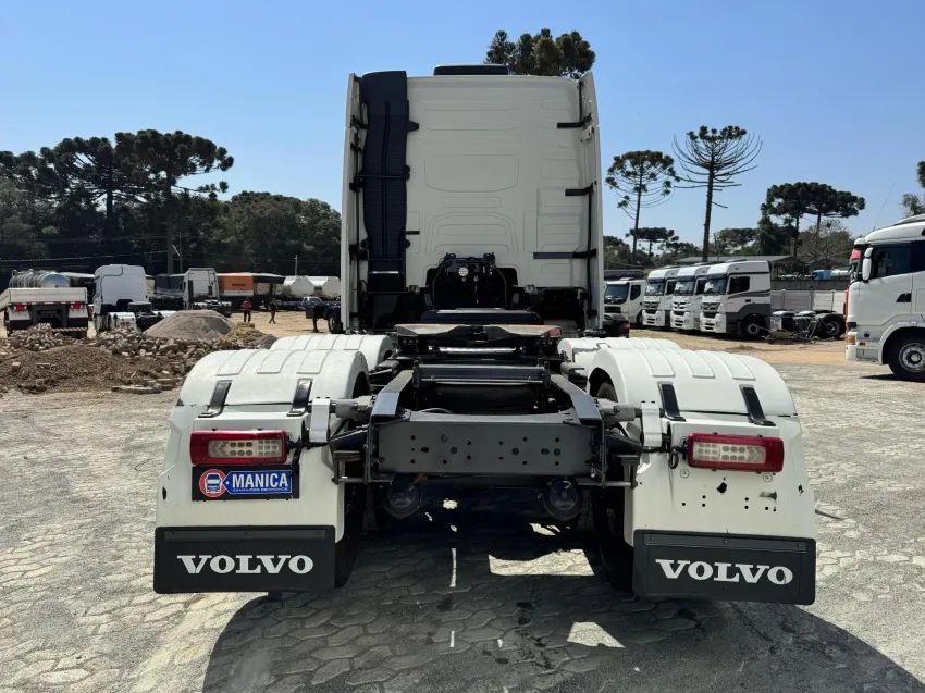 FH 460 GLOBETROTTER ISHIFT 6X2 2022 COM 10 PNEUS NOVOS - Foto 5