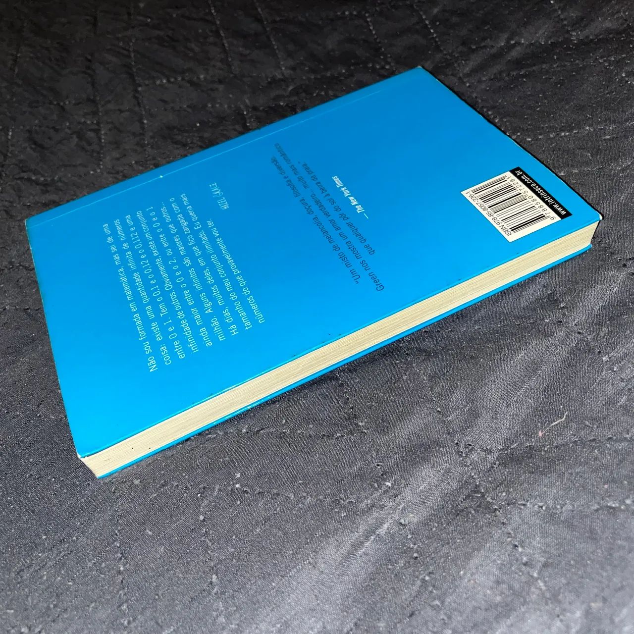 Vendo livro a culpa é das estrelas  - Foto 2