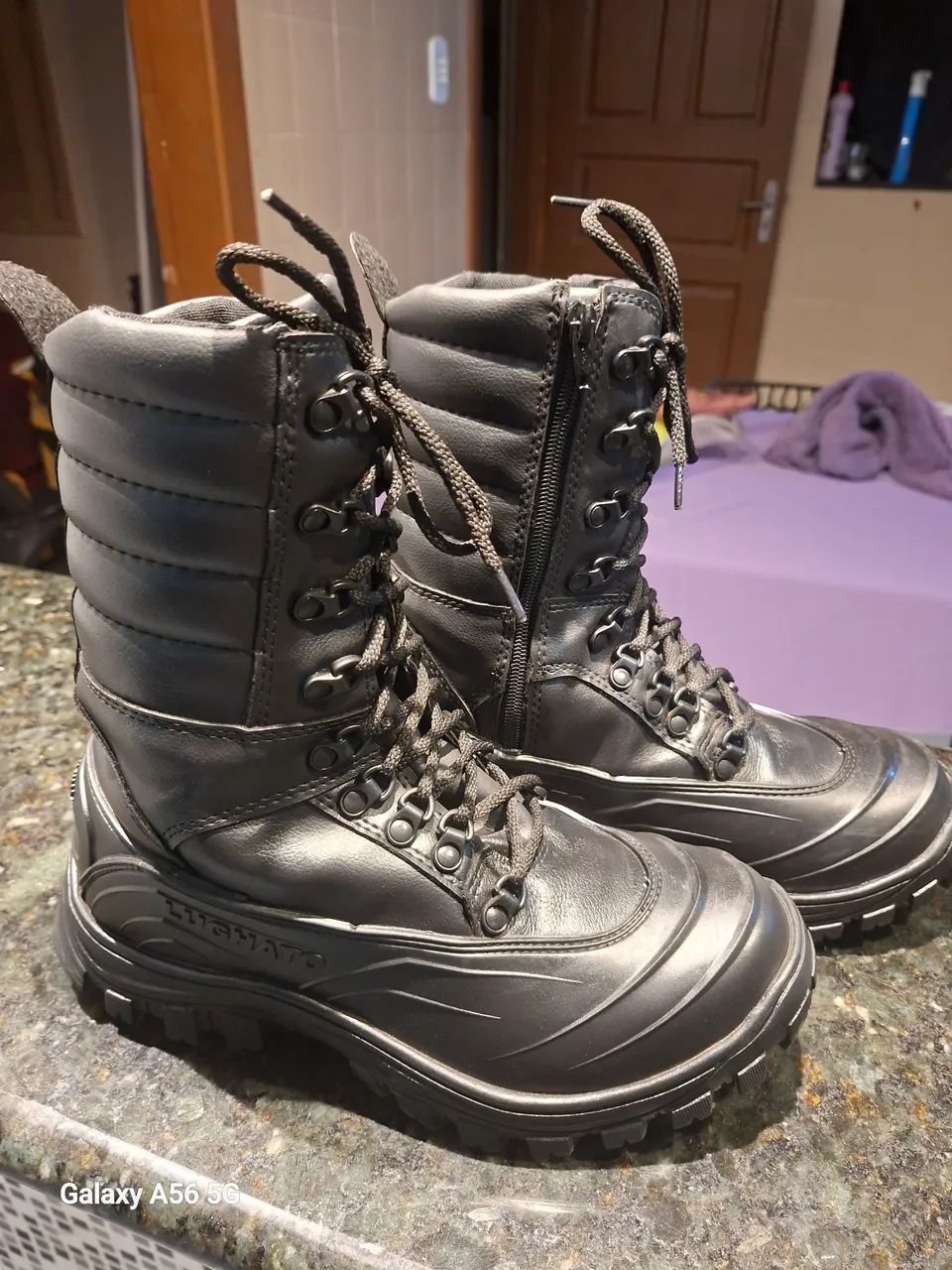 Botas Táticas Pretas - Conforto e Durabilidade - Foto 4