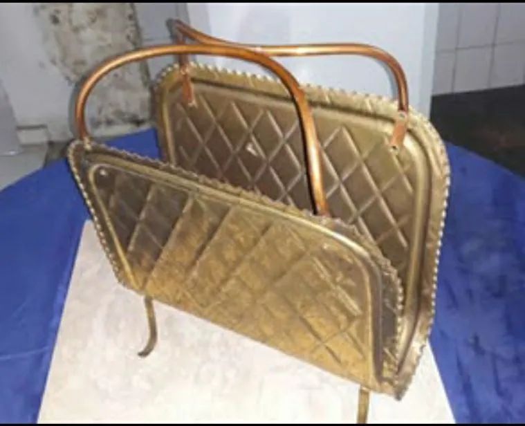 Porta revista e jornal retrô 