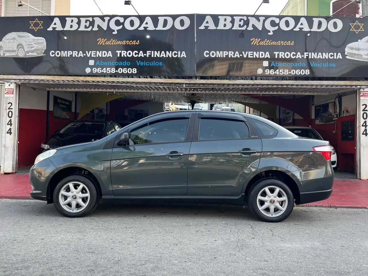 Grand Siena 1.4 completo R$ 32.990 wats 9.6.4.5.8.0.6.0.8 - Foto 4