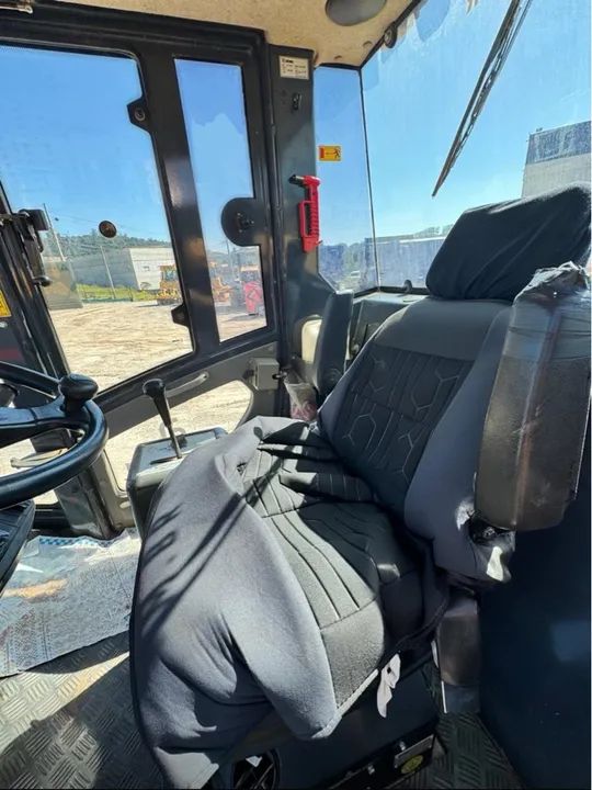 Rolo Compactador XCMG XS123PD ano 2021, Liso, com 4270 horas, ar condicionado, em SP - Foto 5