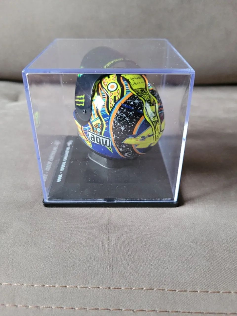 Mini Capacete - Valentino Rossi - Coleção Moto GP - 2009 - Foto 4