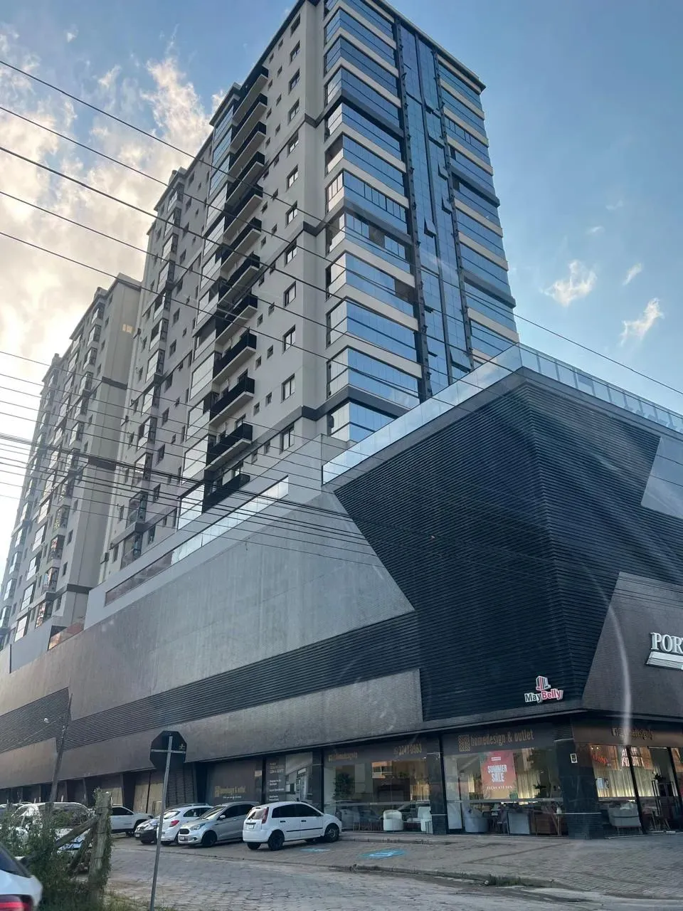 IMÓVEL A VENDA COM 180 METROS QUADRADOS COM 3 SUITES em ITAPEMA - PORTO BELO PEREQUÊ SC.