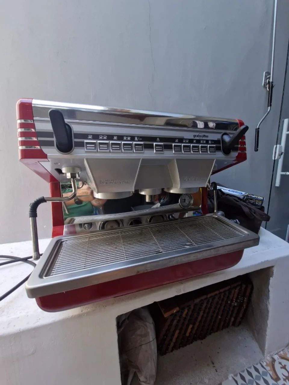 Cafeteira Profissional Nuova Simonelli Appia II Compact - 2 Grupos
