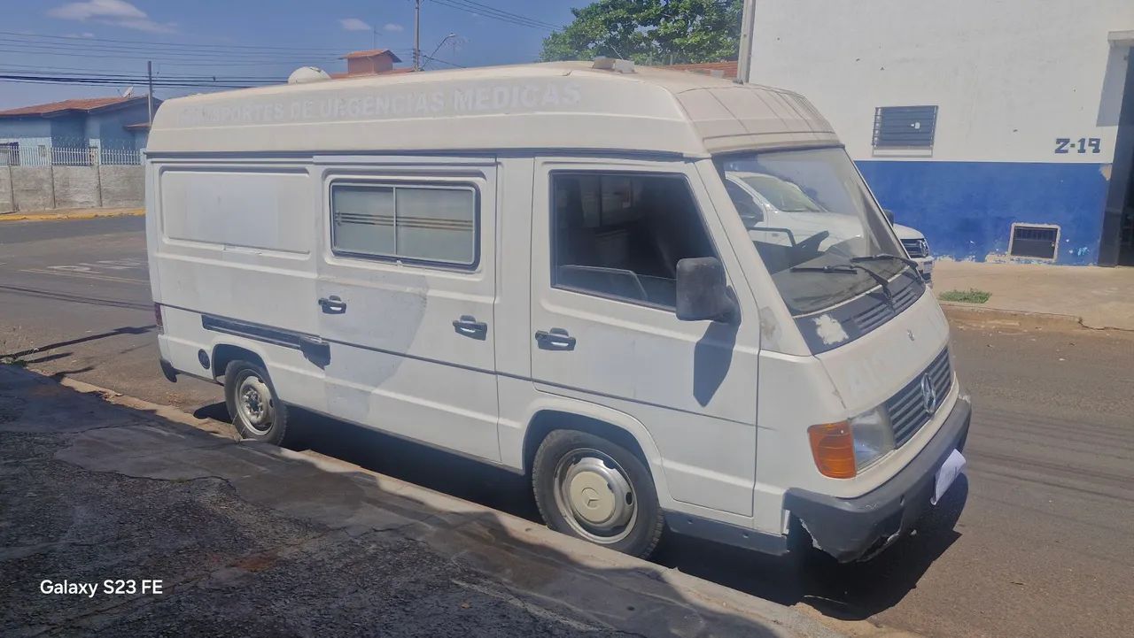 Mercedes-Benz Furgão em excelente estado  - Foto 10