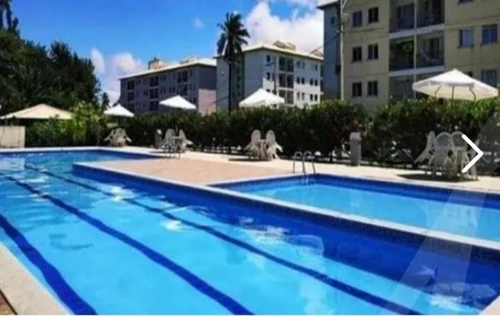 Apartamento 2/4 sendo um suíte com varanda Mobiliado em Cond. Clube 