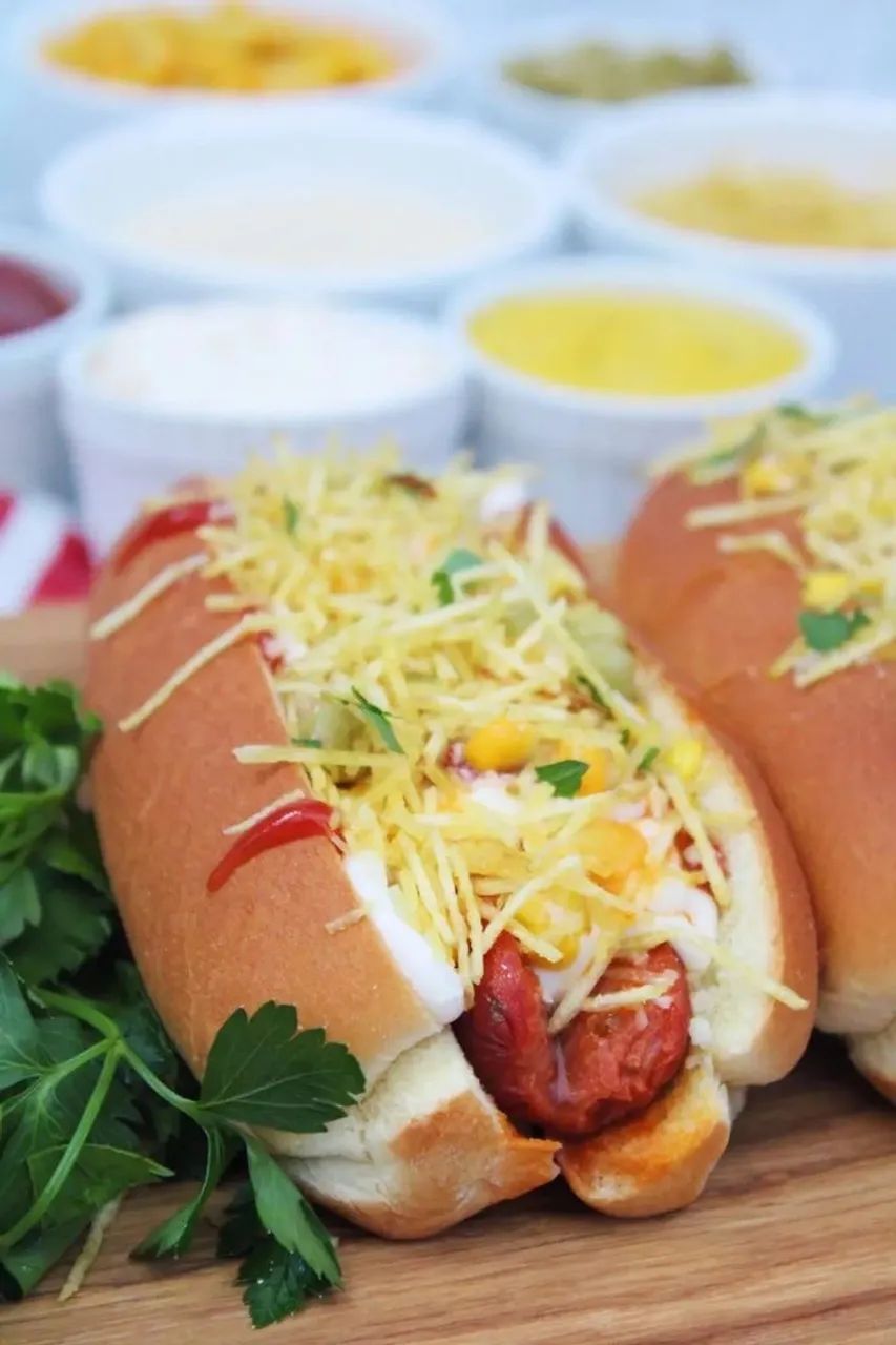 Hot dog- açaí- coxinha 