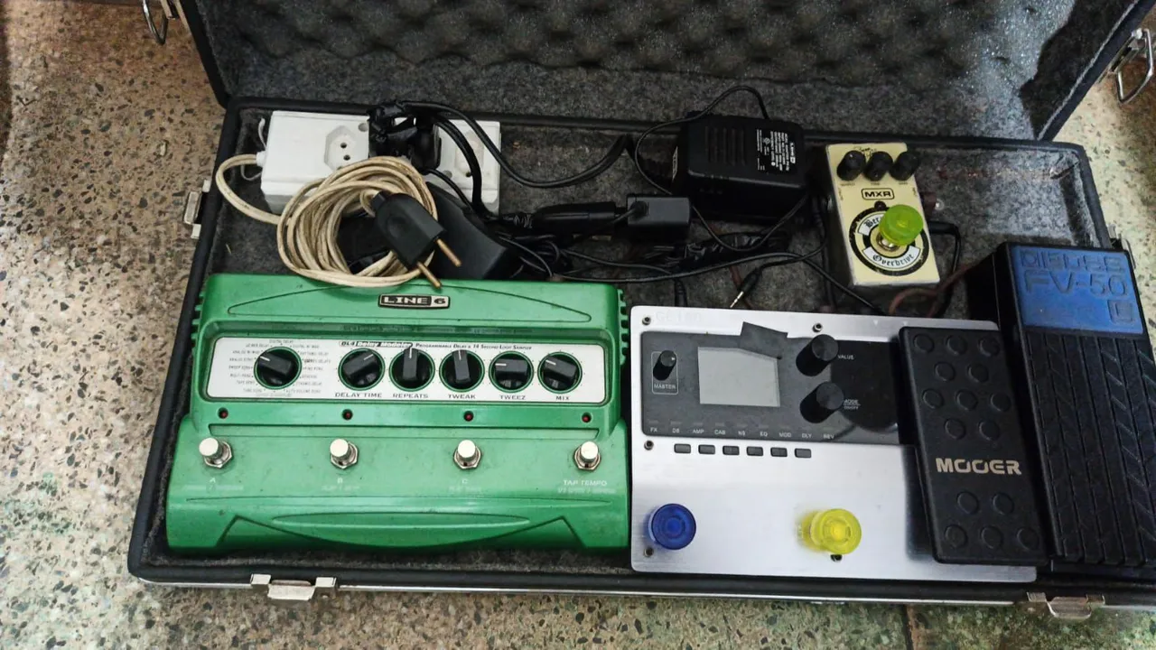 Pedaleira de Guitarra Completa
