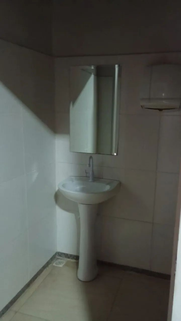 Pornto Comercial ,para clínicas, lojas, depósito. Av. Djalma Batista de - Foto 7