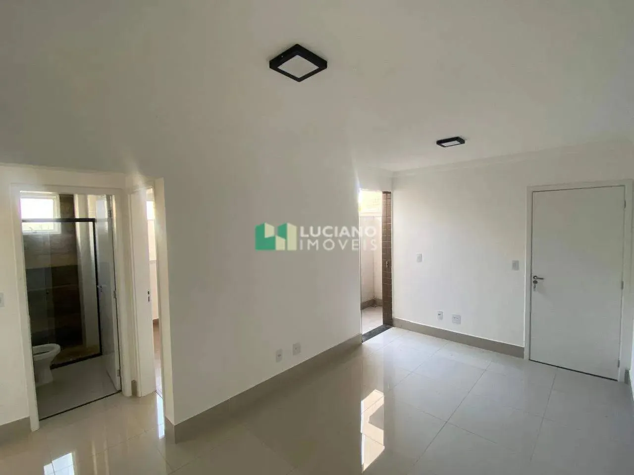 Aluga-se área privativa, 2 quartos - Santa Branca/BH