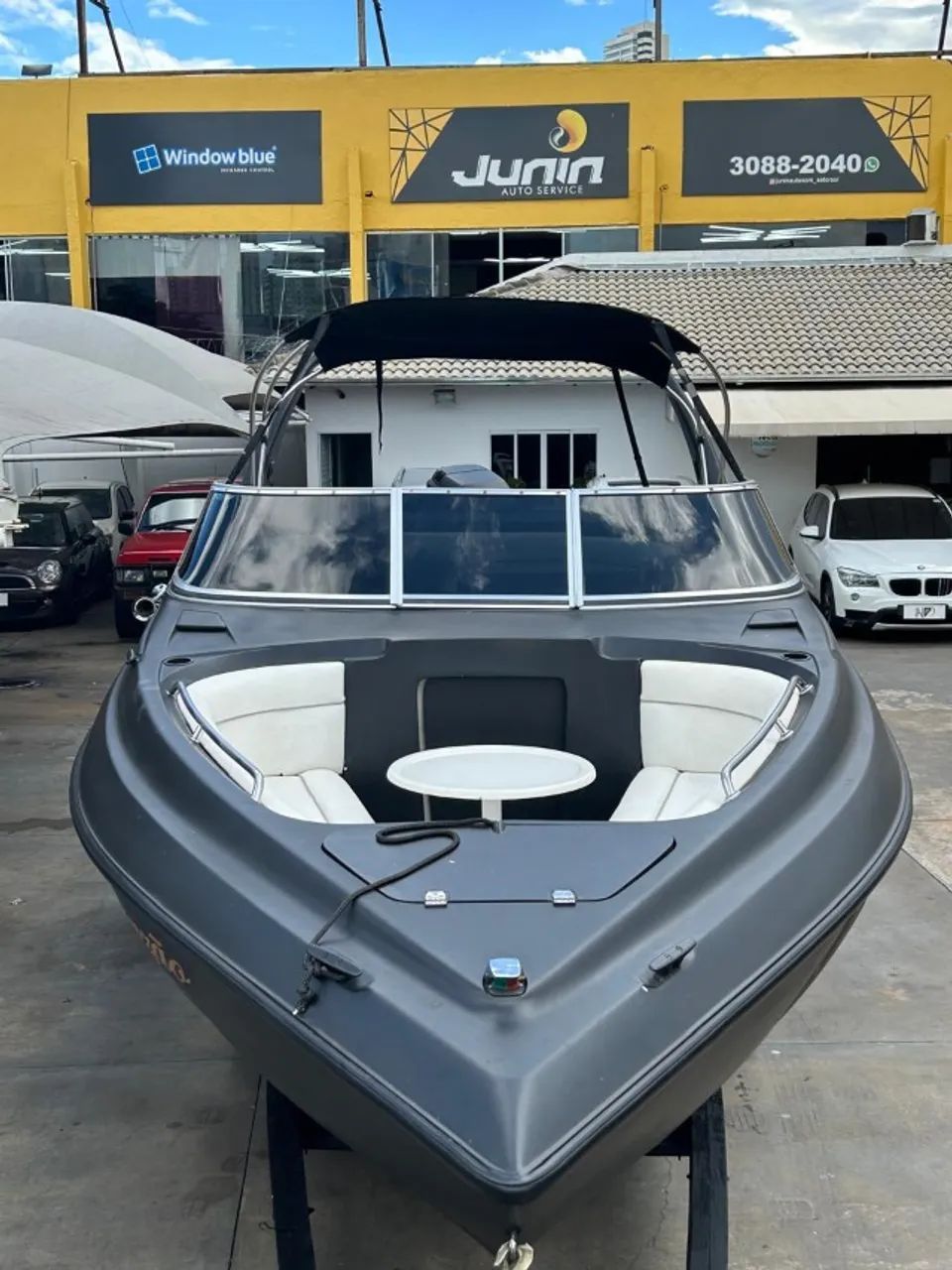Lancha HD 7.9 26 pés, Motor Mariner 225 hp Muito Nova, parcela em 18x no cartao.
