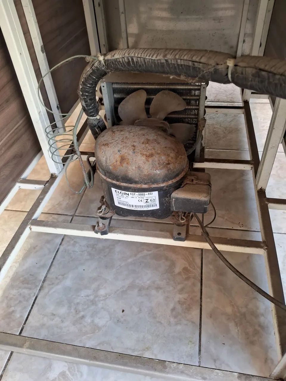 Buffet para salada inox com motor gelado - Foto 5
