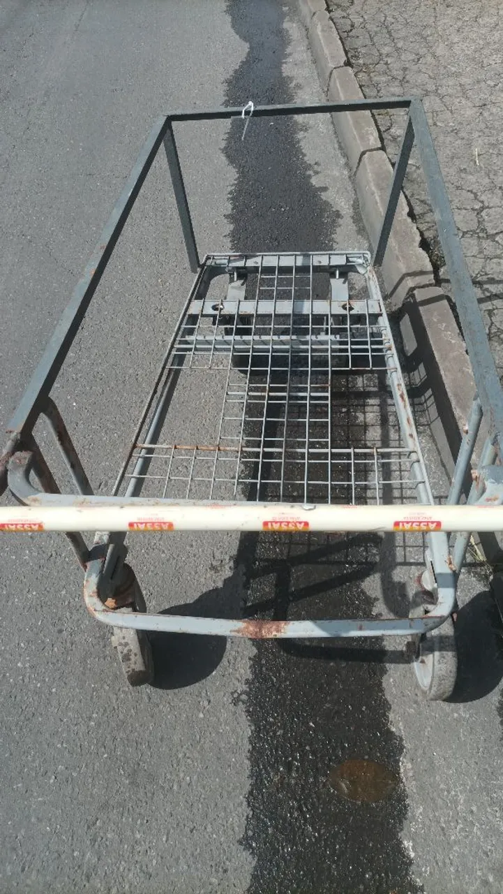 Carrinho de transporte ASSAI