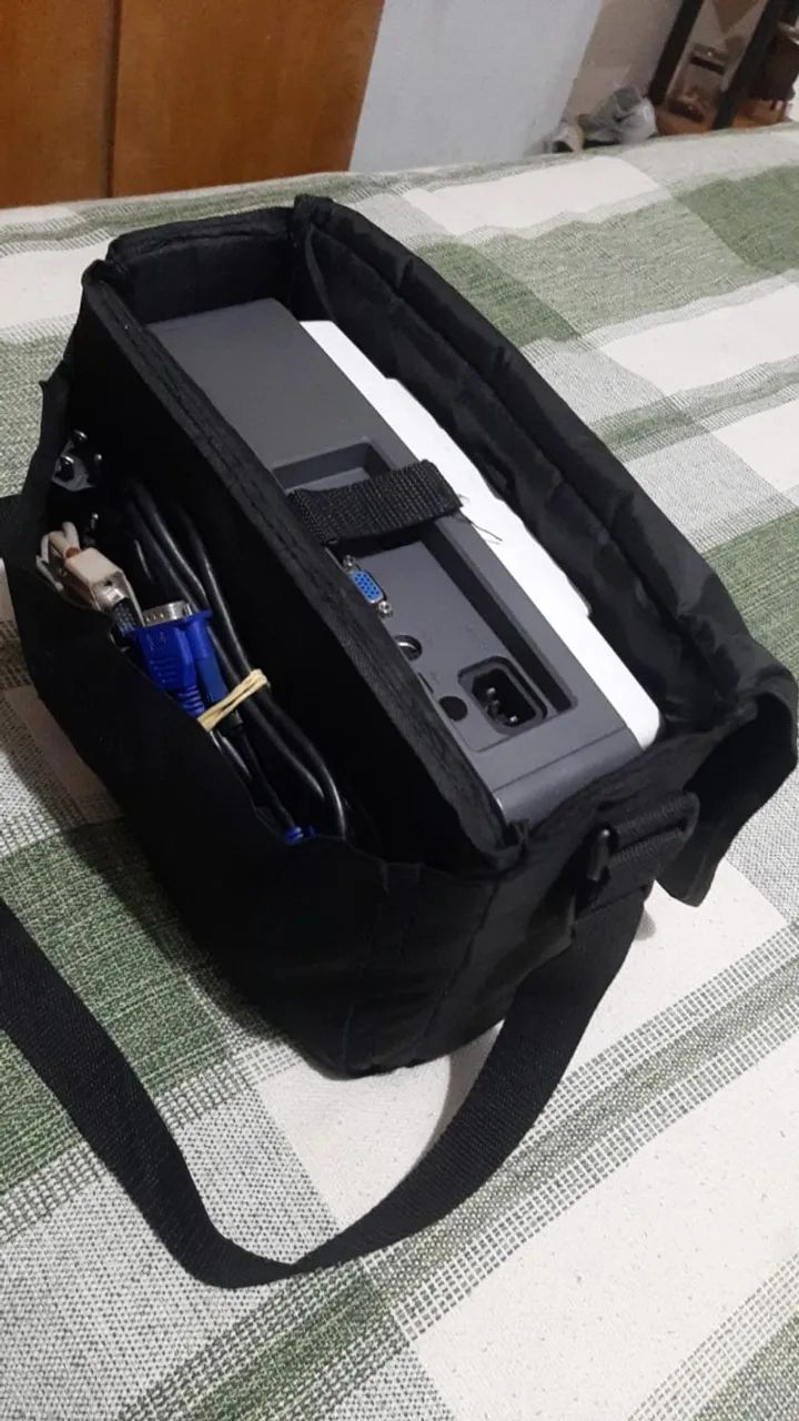 projetor de video de qualidade  BENQ completo e funcionando perfeitamente  - Foto 4